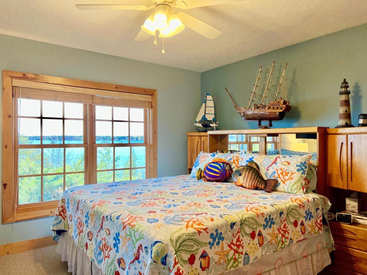 The Torch Lake Bed And Breakfast Central Lake Exteriör bild
