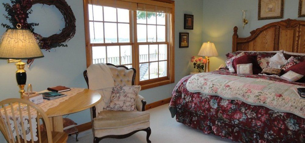 The Torch Lake Bed And Breakfast Central Lake Exteriör bild