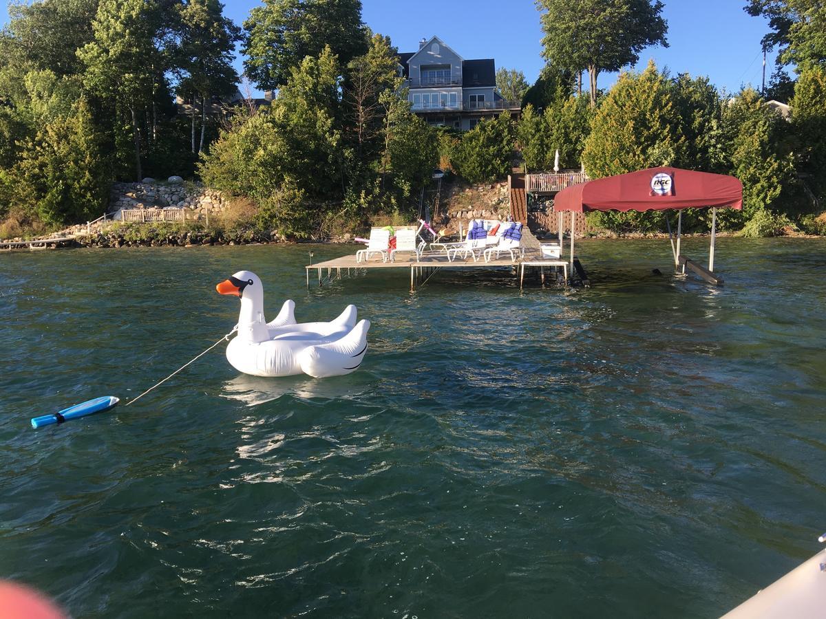 The Torch Lake Bed And Breakfast Central Lake Exteriör bild