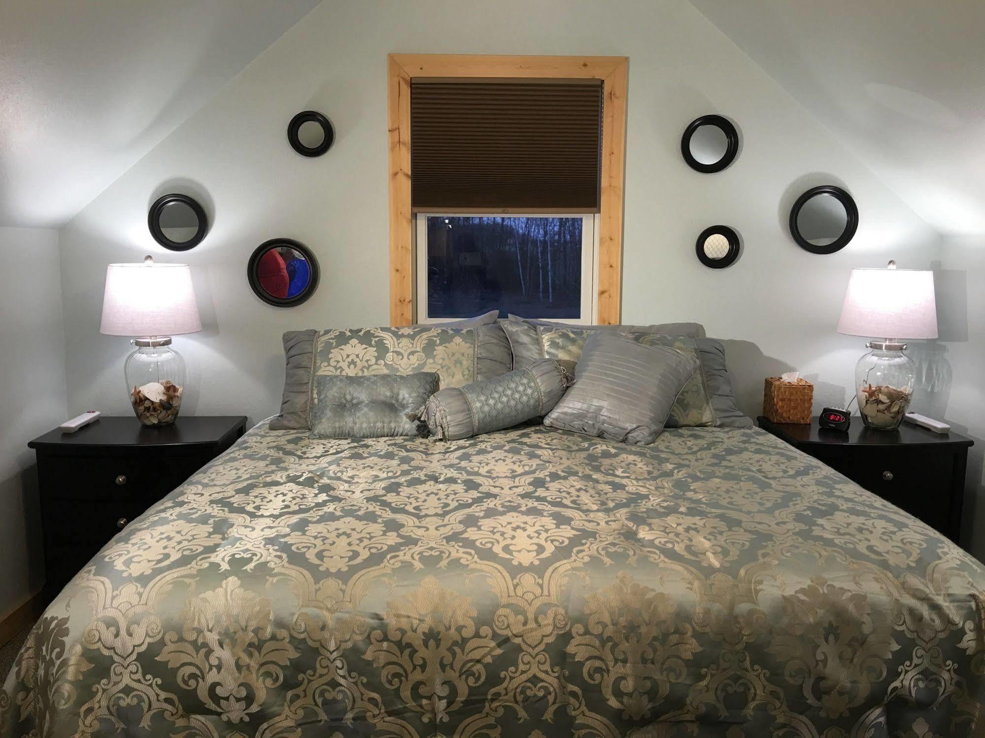 The Torch Lake Bed And Breakfast Central Lake Exteriör bild
